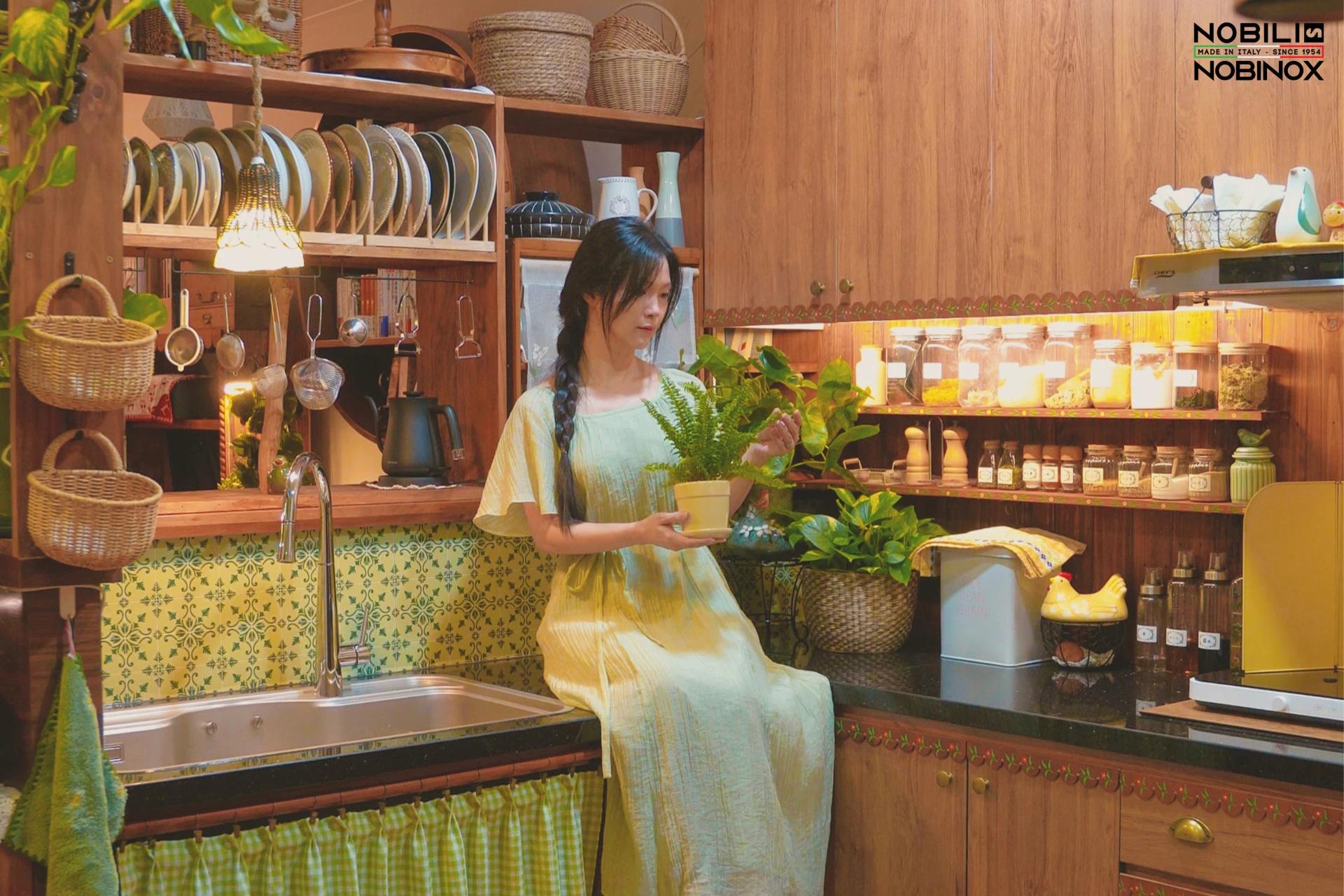 Cải tạo bếp thuê: Mang hơi thở Ghibli vào không gian nhỏ đầy cảm hứng